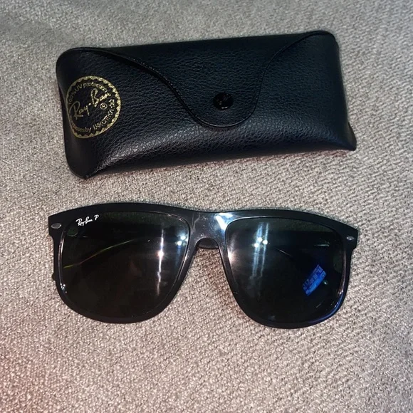 Rayban RB4147 polarized green solid color with black frames BOYFRIEND Sunglasses in Black and Dark Green - RB4147 | Ray  main image 4